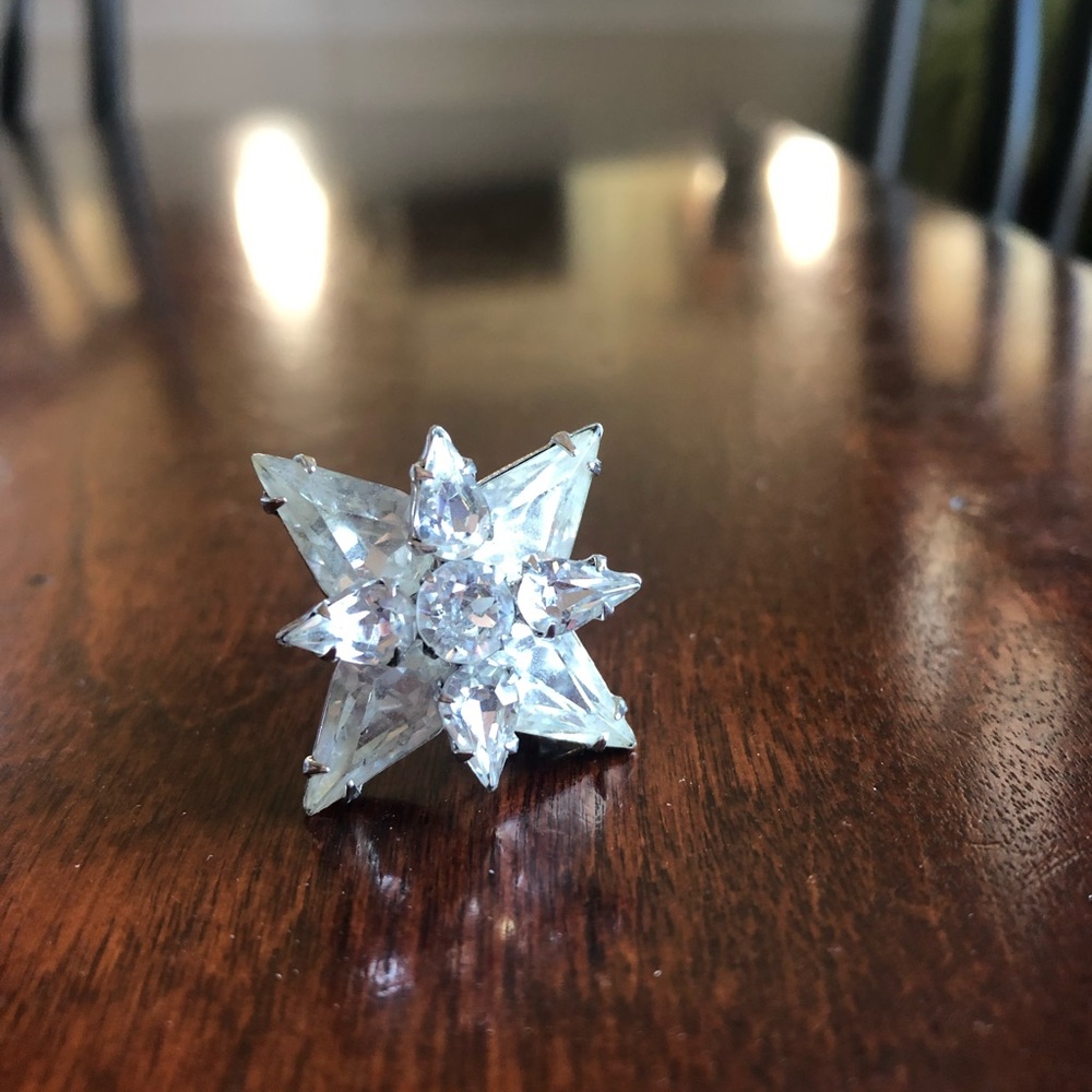 Weiss Vintage Rhinestone Brooch